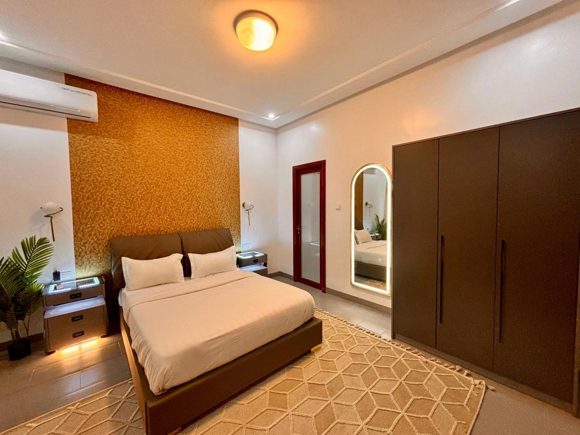 Lighthouse Signature Suites Dakar Exterior photo